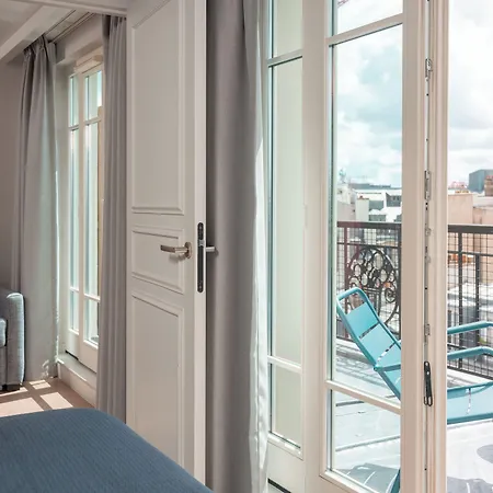 Belleval 4* Paris