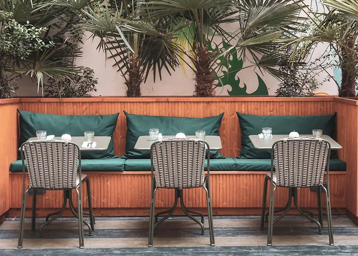 Hotel Belleval Paris