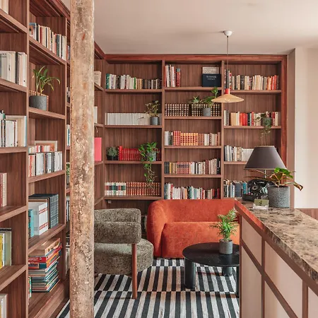 Le Belleval Hotel Paris